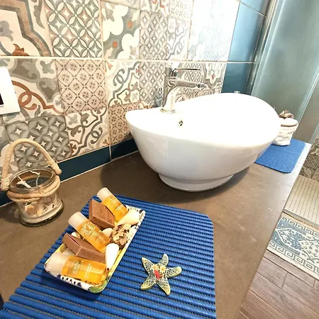 Scirocco Blu - Casa Al Mare 公寓 多纳卢卡他